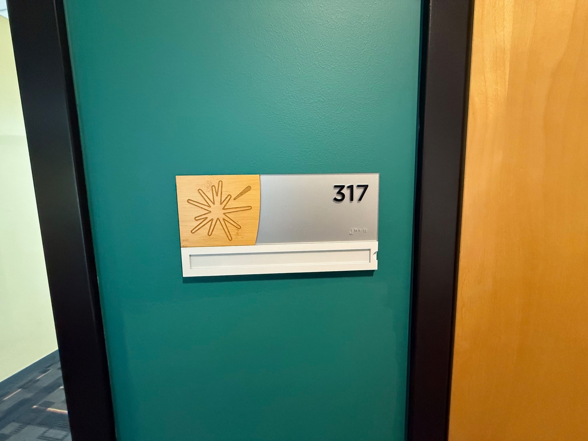 320 E Vine Dr, Fort Collins, CO for lease Interior Photo- Image 1 of 2