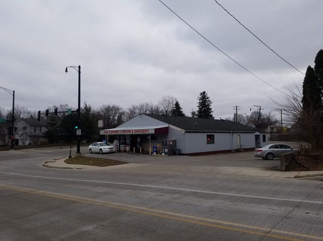 102 W Fox Rd, Yorkville, IL 60560