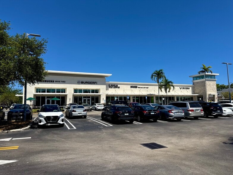 7305-7455 Miami Lakes Dr, Miami Lakes, FL for lease - Building Photo - Image 1 of 5