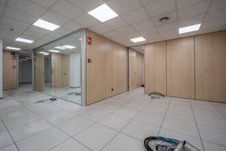 Calle San Máximo, 31, Madrid, Madrid for lease Interior Photo- Image 2 of 18