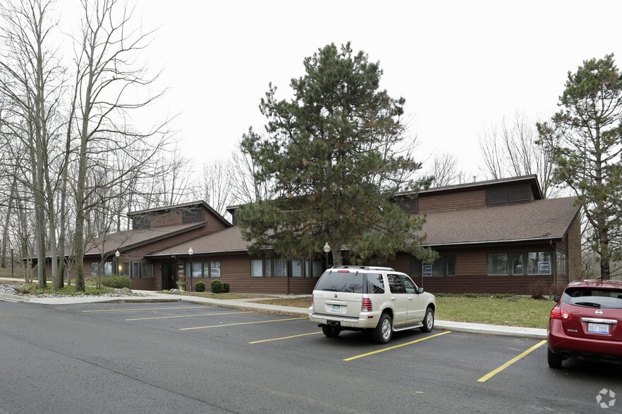 5120 Lovers Ln, Portage, MI for sale - Primary Photo - Image 1 of 1