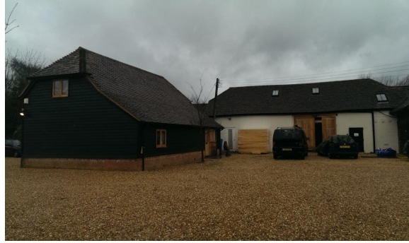 Runfold St, Badshot Lea for sale Primary Photo- Image 1 of 1