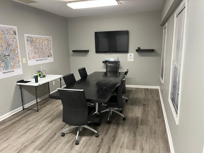 8607-8609 2nd Ave, Silver Spring, MD for lease - Building Photo - Image 3 of 10