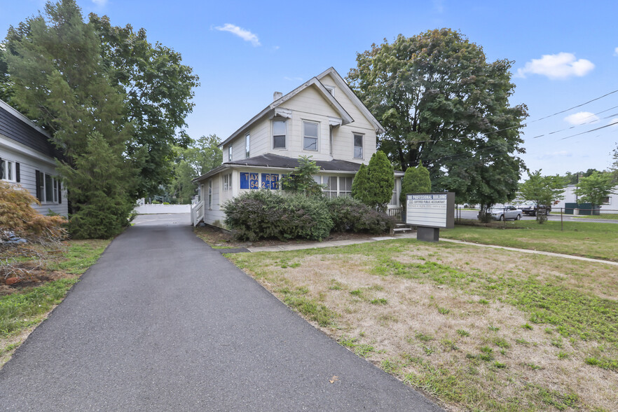 100 Broad St, Eatontown, NJ for sale - Building Photo - Image 3 of 18