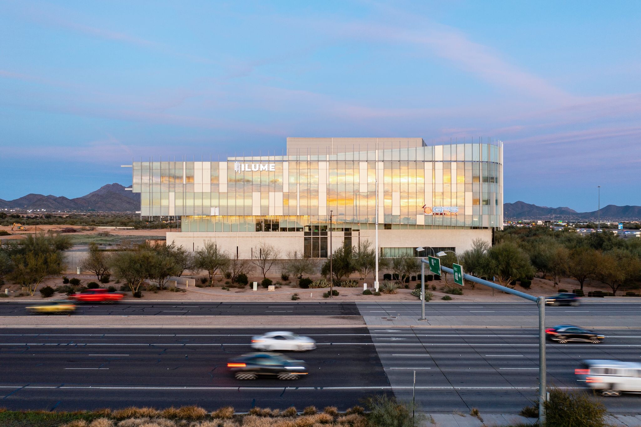 19001 N Scottsdale Rd, Scottsdale, AZ for lease Building Photo- Image 1 of 14