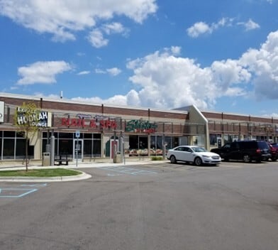 2721-2767 University Dr, Auburn Hills, MI for lease - Building Photo - Image 2 of 5