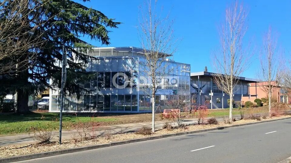 Office in Pau for lease - Building Photo - Image 1 of 10