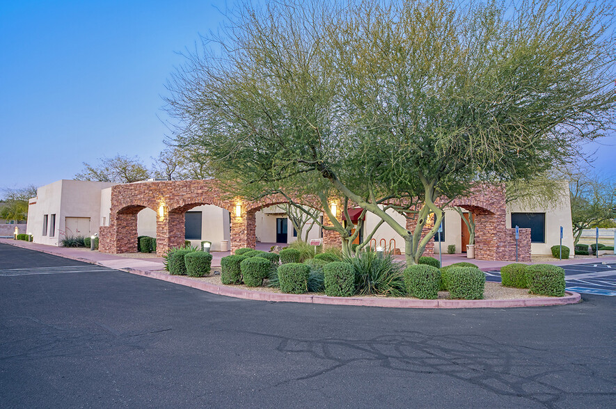 6591 W Thunderbird Rd, Glendale, AZ for lease - Building Photo - Image 3 of 7