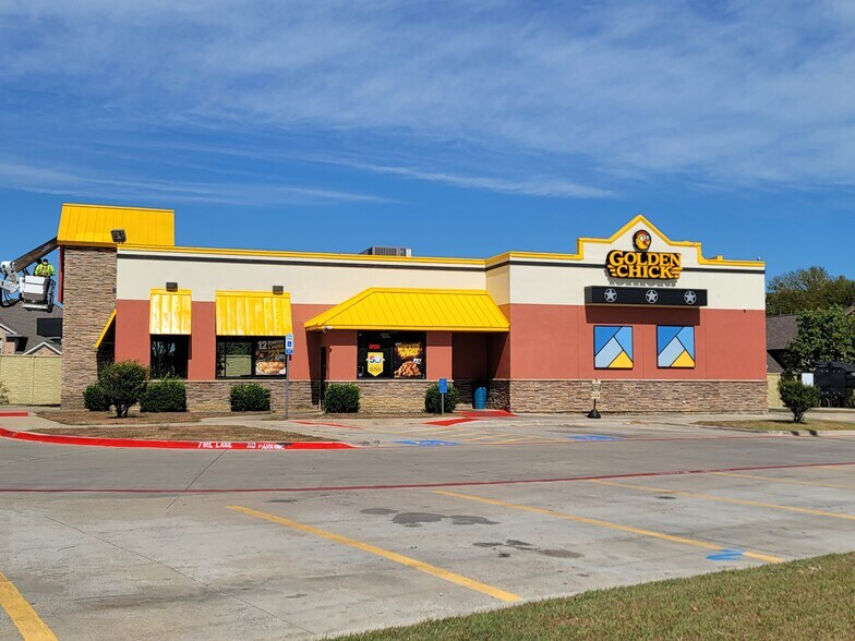 2600 W Euless Blvd, Euless, TX 76040