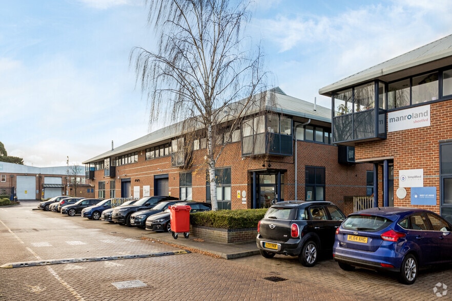 Church Rd, Mitcham for sale - Primary Photo - Image 1 of 1