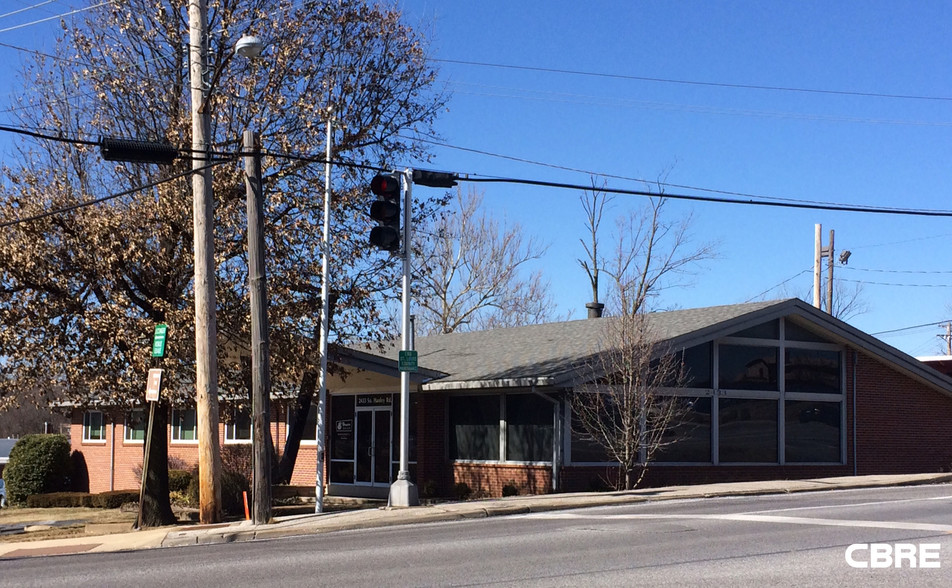 2433 S Hanley Rd, Brentwood, MO for sale - Primary Photo - Image 1 of 1