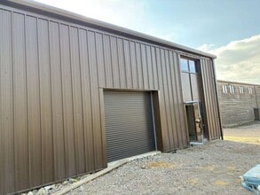 Mill Rd, Leighton Buzzard for lease Building Photo- Image 2 of 6