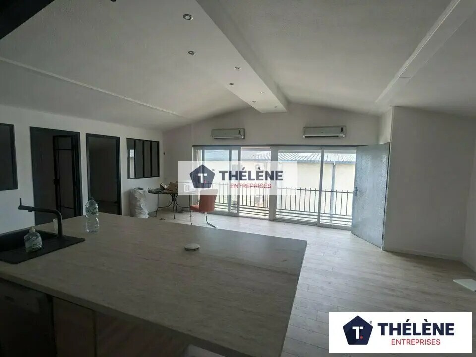 Flex in Gigean for sale Interior Photo- Image 1 of 7