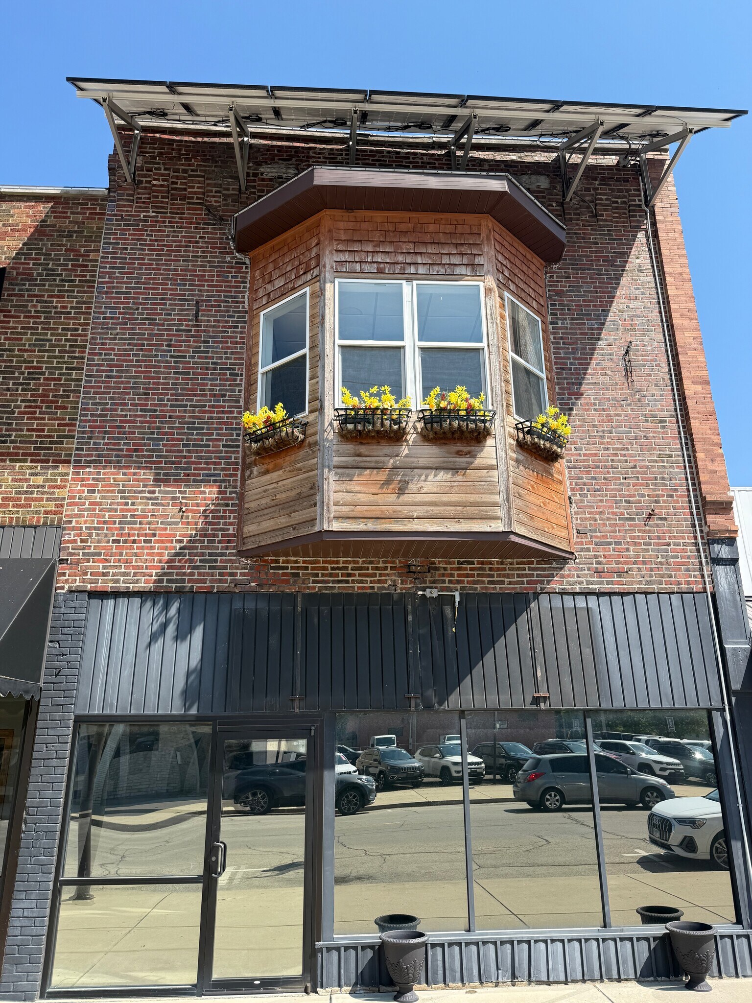 217 E Main St, Clinton, IL for lease Building Photo- Image 1 of 16