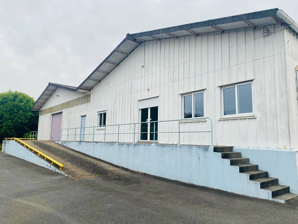 Office in Quimper for lease Building Photo- Image 1 of 6
