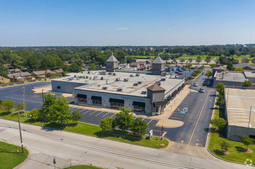 6006-6040 S Yale Ave, Tulsa, OK for lease - Building Photo - Image 3 of 21