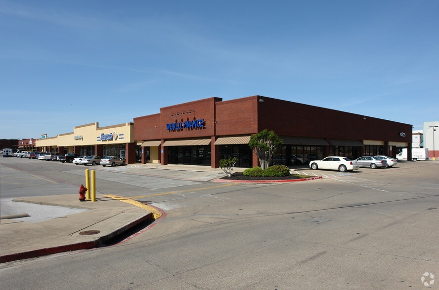 503-601 N Highway 77, Waxahachie, TX for lease - Building Photo - Image 2 of 10