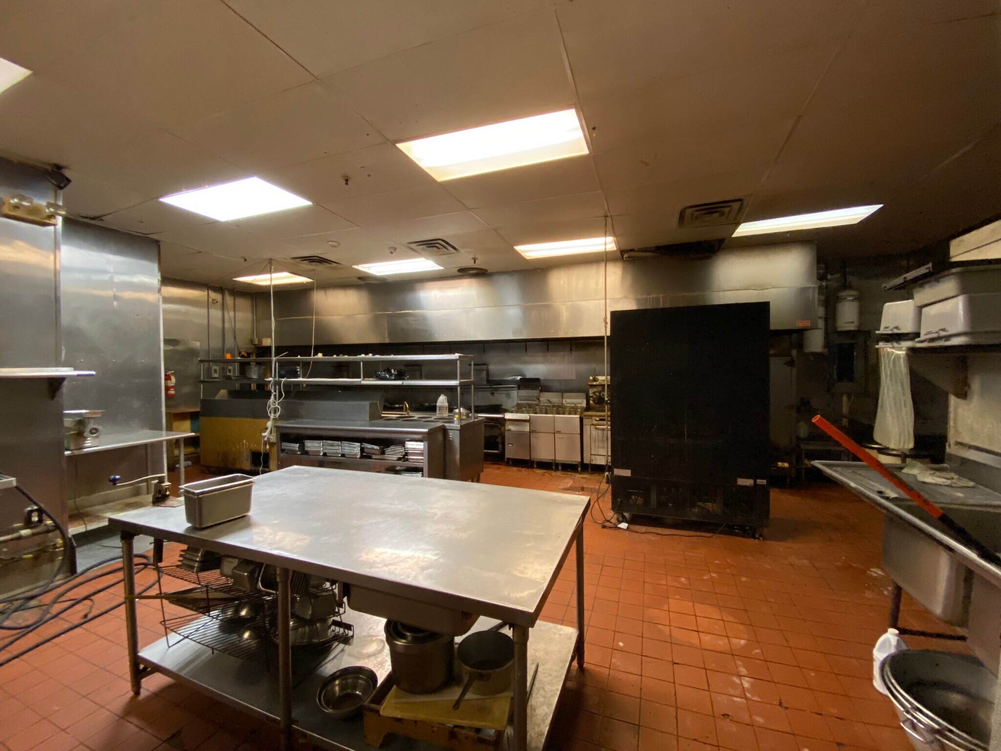 300318 Portion Rd, Ronkonkoma, NY 11779 Meat Farms Center