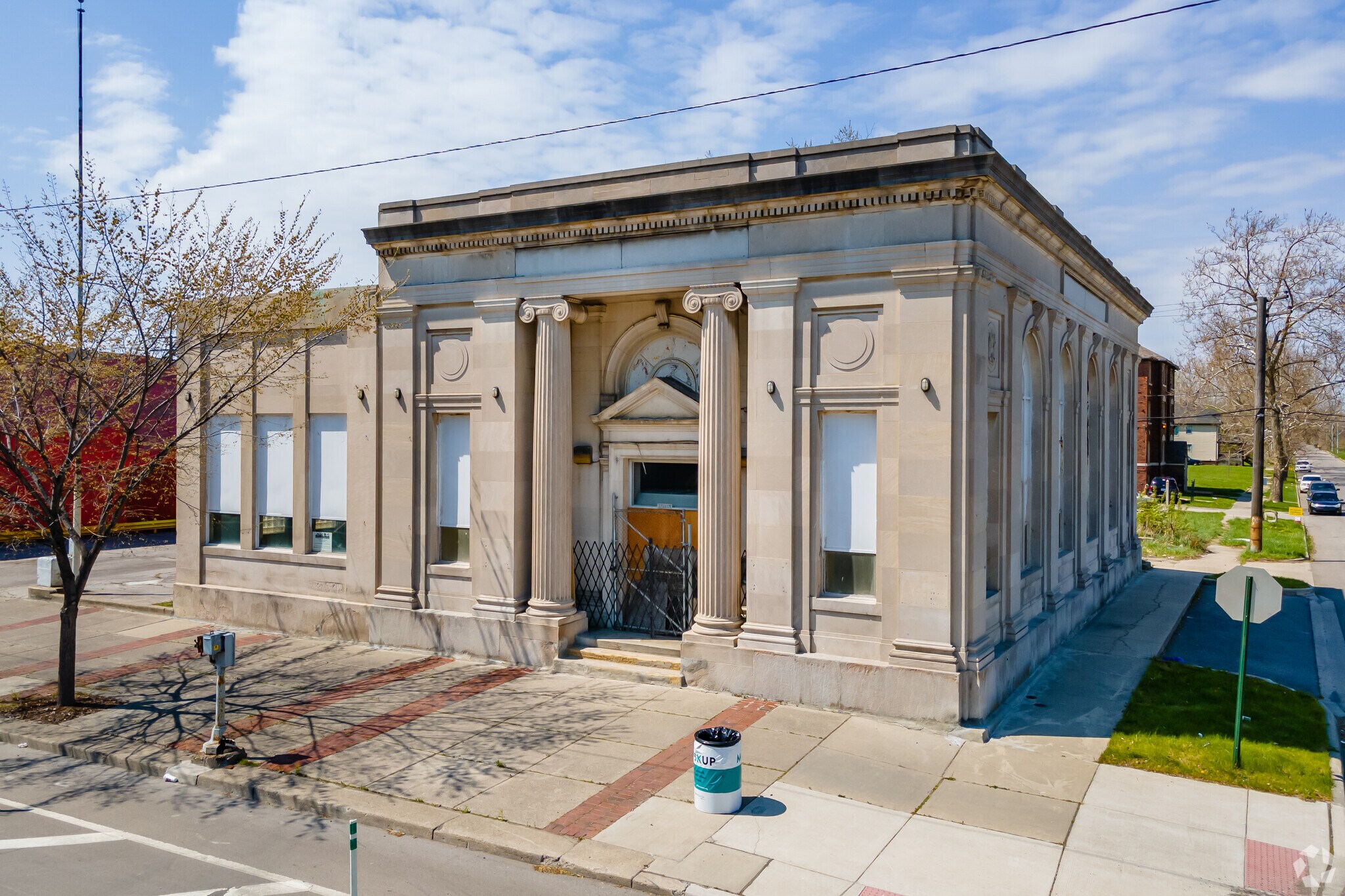 14555 E Jefferson Ave, Detroit, MI for sale Primary Photo- Image 1 of 1