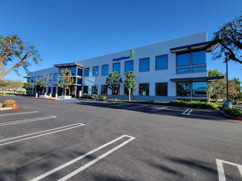 8 Hughes, Irvine, CA for lease - Building Photo - Image 2 of 18