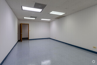 1701 S 1st Ave, Maywood, IL for lease Interior Photo- Image 2 of 5