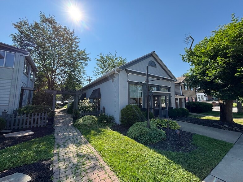 205 N Main St, Hudson, OH for sale - Building Photo - Image 1 of 1