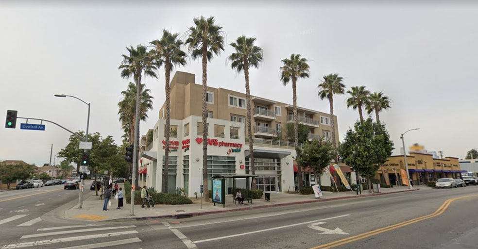 1011 E Adams Blvd, Los Angeles, CA for lease - Building Photo - Image 2 of 5