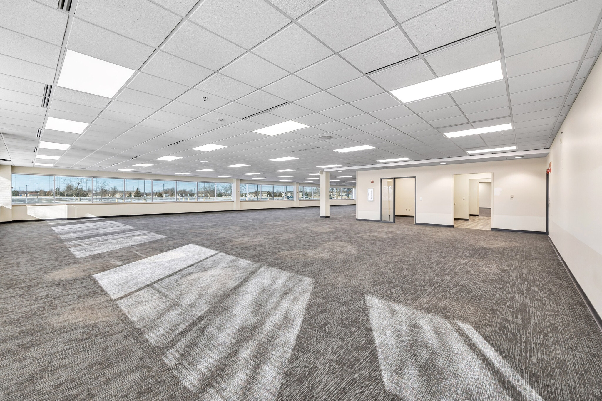 3500 Packerland Dr, De Pere, WI for lease Interior Photo- Image 1 of 12