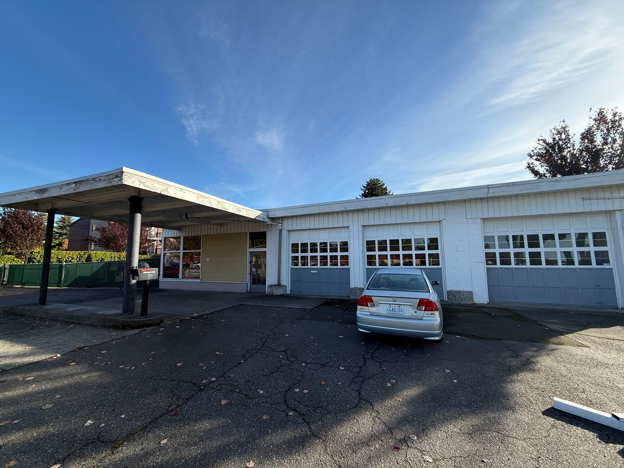 414 Monroe Ave NE, Renton, WA for lease Building Photo- Image 1 of 2