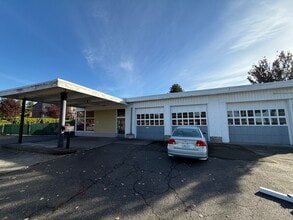 414 Monroe Ave NE, Renton, WA for lease Building Photo- Image 1 of 2