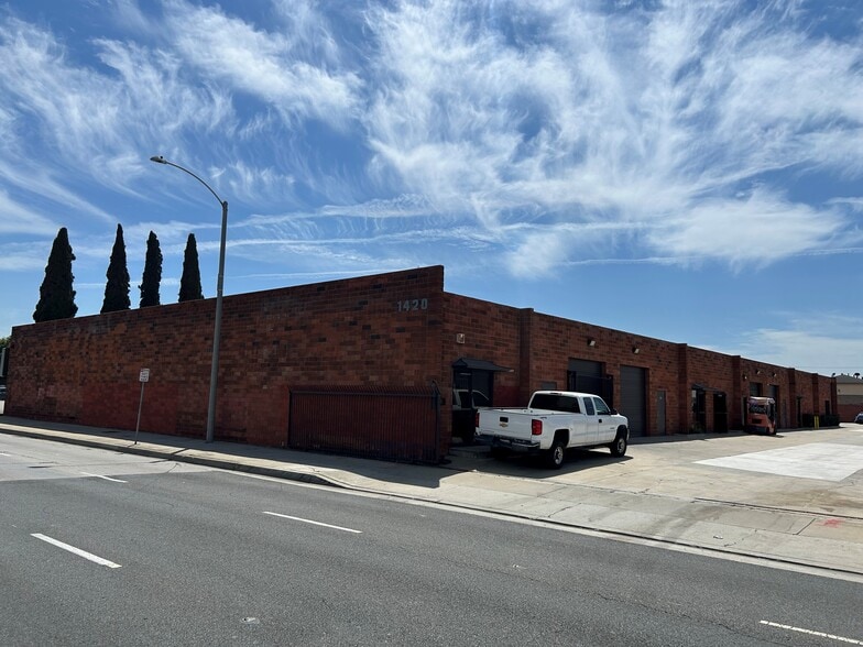 1420 W Rosecrans Ave, Gardena, CA for lease - Building Photo - Image 1 of 5