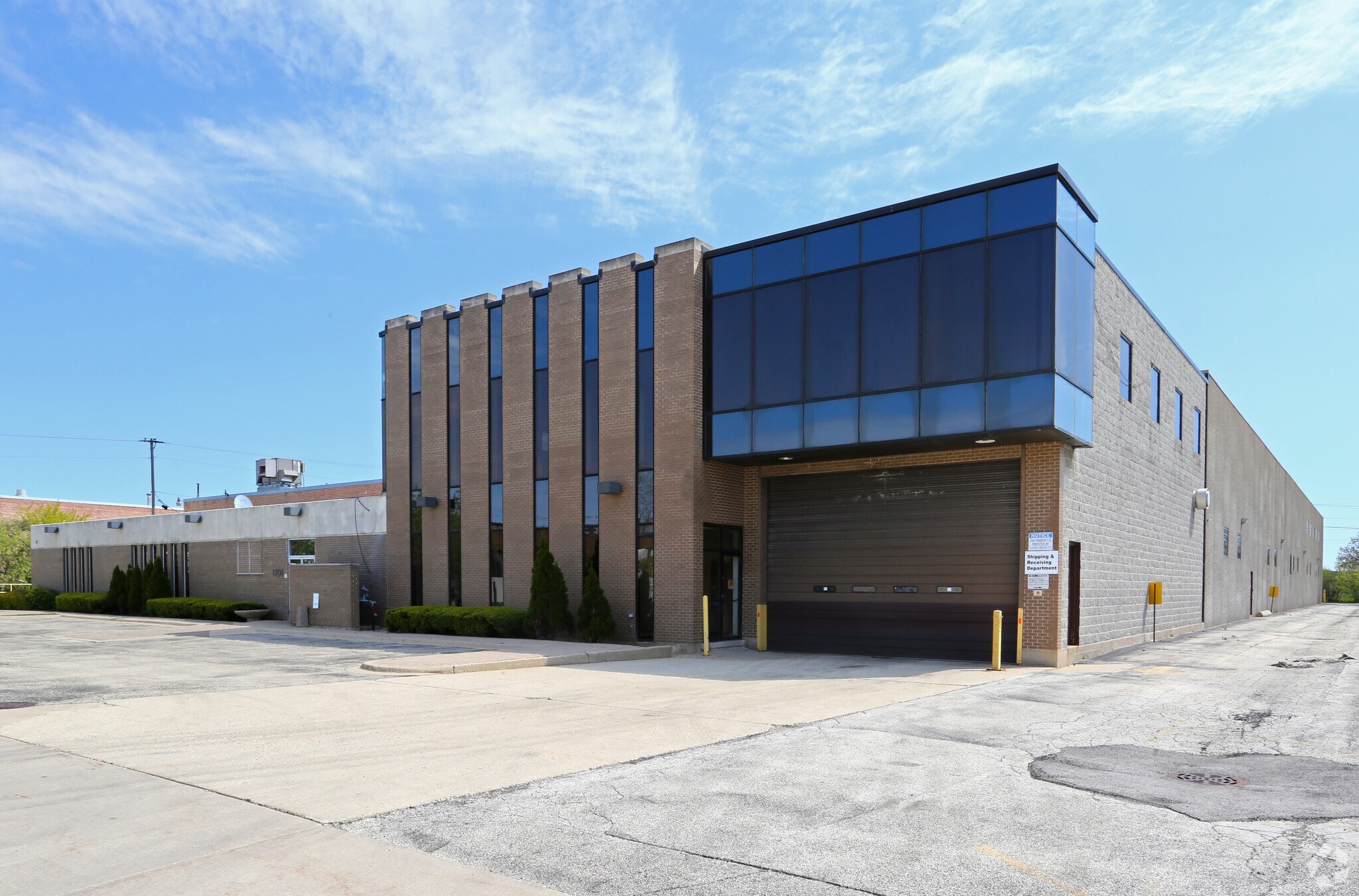 1701 Winthrop Dr, Des Plaines, IL for sale Primary Photo- Image 1 of 1