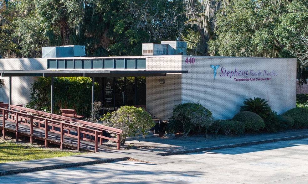 440 Kingsley Ave, Orange Park, FL for lease - Building Photo - Image 3 of 16
