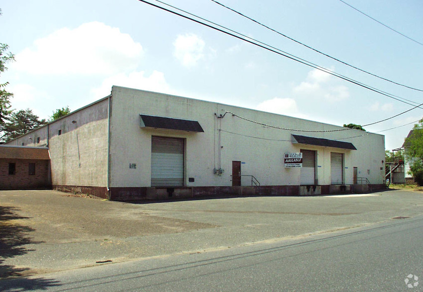 136 Hulme, Mount Holly, NJ for lease - Building Photo - Image 1 of 12