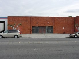 ON BUSY STREET! Six month promo rate - Warehouse