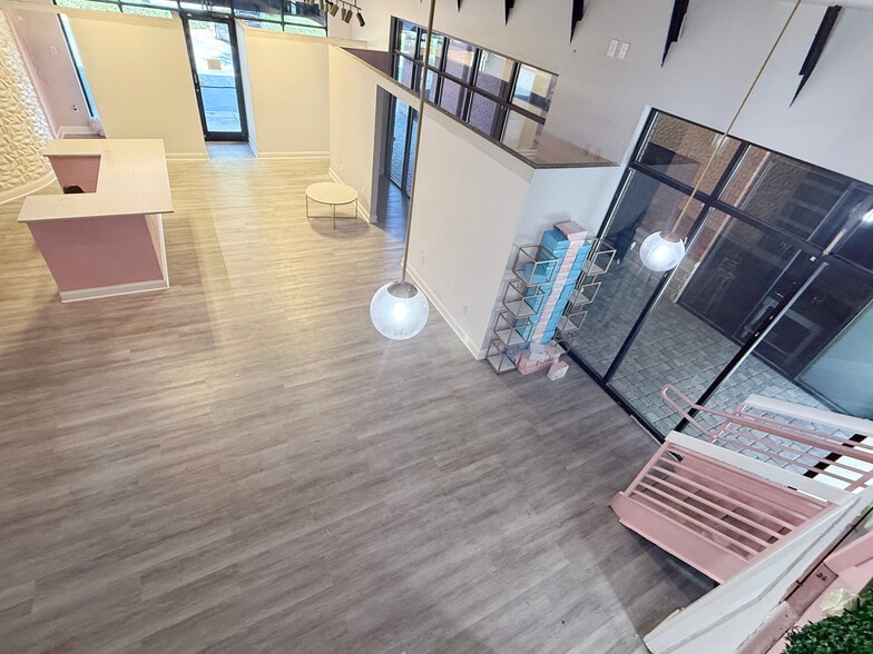 10475 Medlock Bridge Rd, Duluth, GA for lease - Building Photo - Image 2 of 22