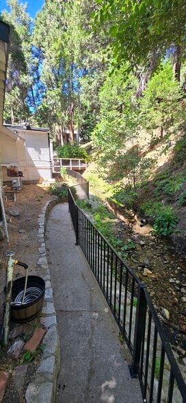 26890 CA-189 Hwy, Blue Jay, CA for lease - Building Photo - Image 2 of 14