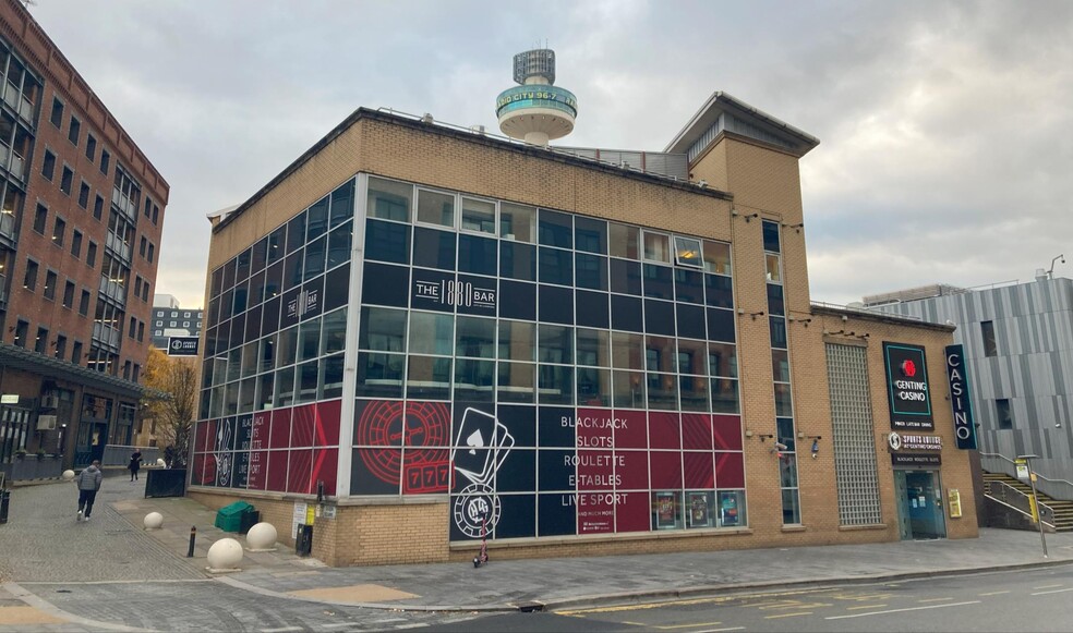 Queen Sq, Liverpool for lease - Building Photo - Image 3 of 3