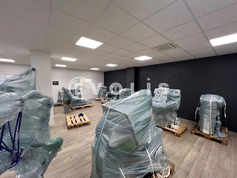 Flex in Bailly-Romainvilliers for lease - Building Photo - Image 2 of 7