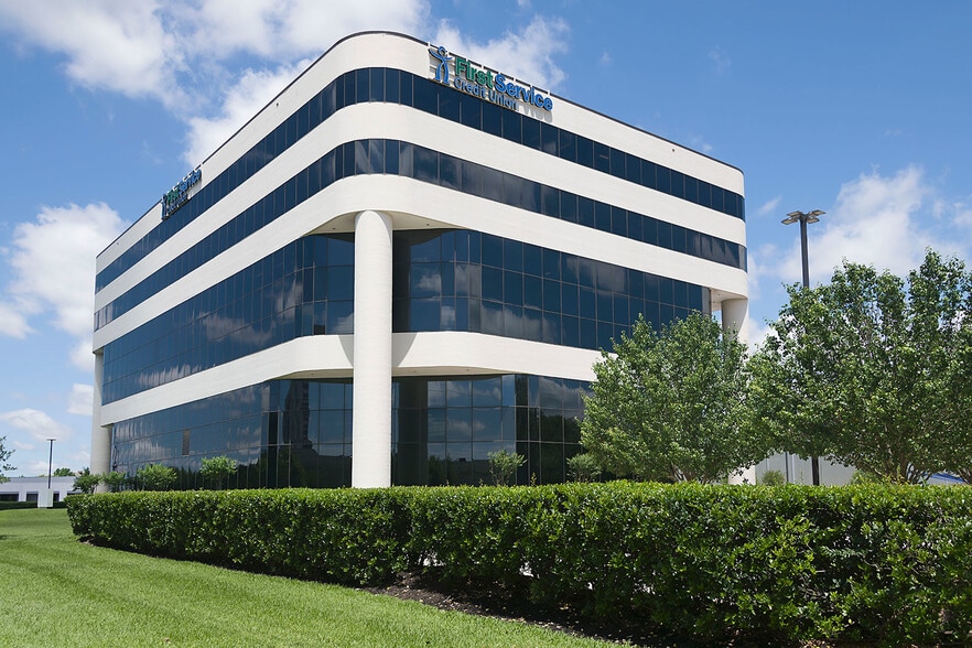 16430 Park Ten Pl, Houston, TX for lease - Building Photo - Image 2 of 8