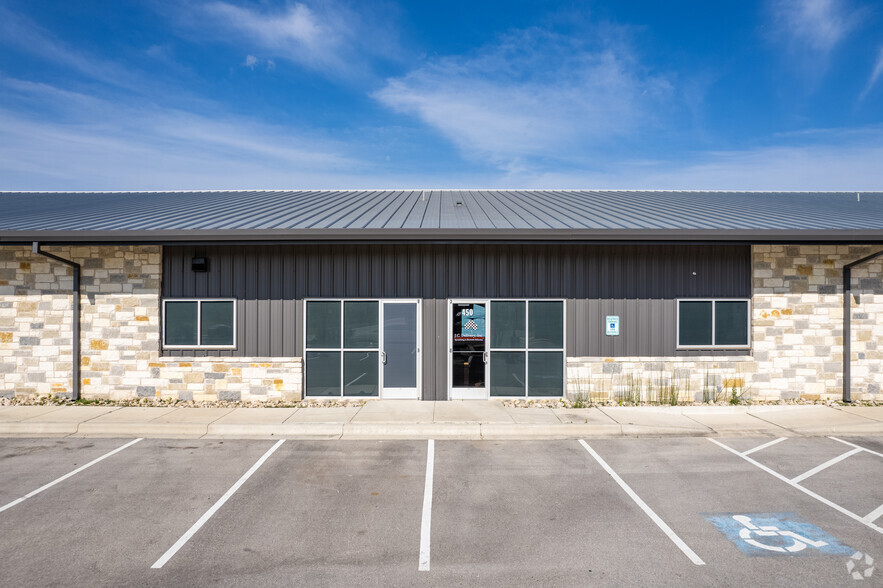 200 Lehman Rd, Kyle, TX for lease - Building Photo - Image 3 of 7