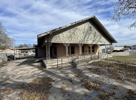 106 W Josephine Ave, Weatherford TX - Storefront Property