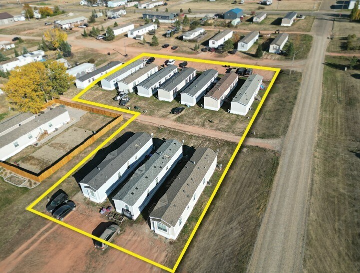 Manufactured Housing Portfolio portfolio of 3 properties for sale on LoopNet.com - Building Photo - Image 1 of 8