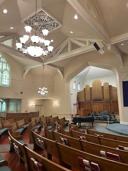 201 E Bennett Ave, Glendora, CA for lease - Interior Photo - Image 3 of 8