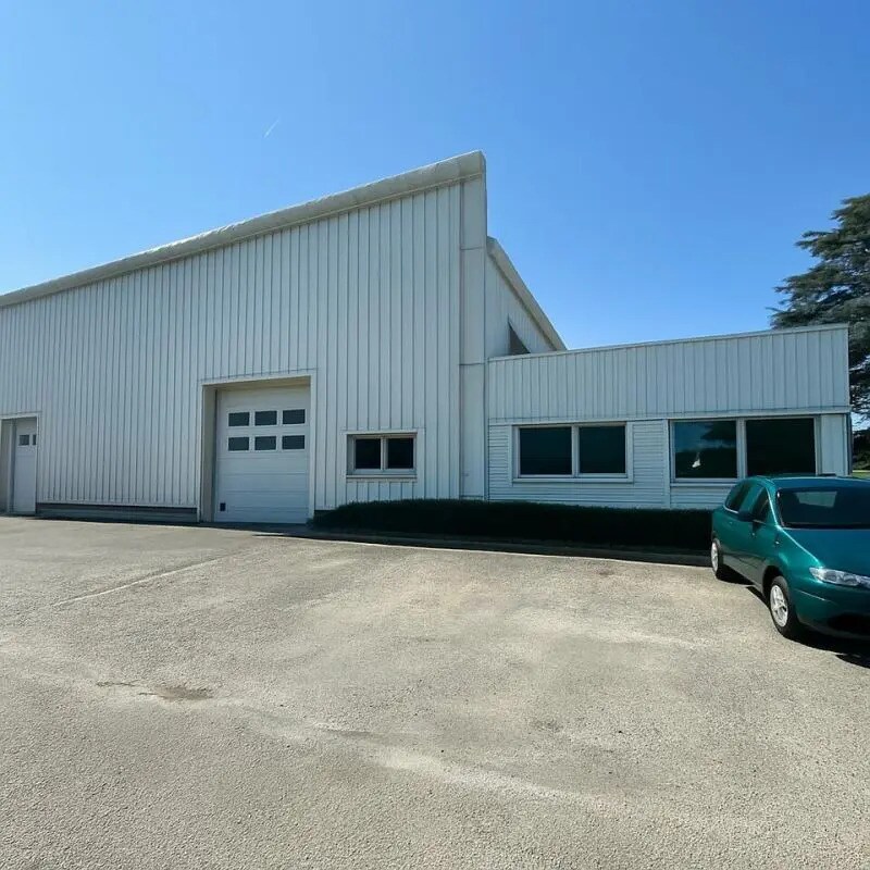 Industrial in Carquefou for lease Building Photo- Image 1 of 13