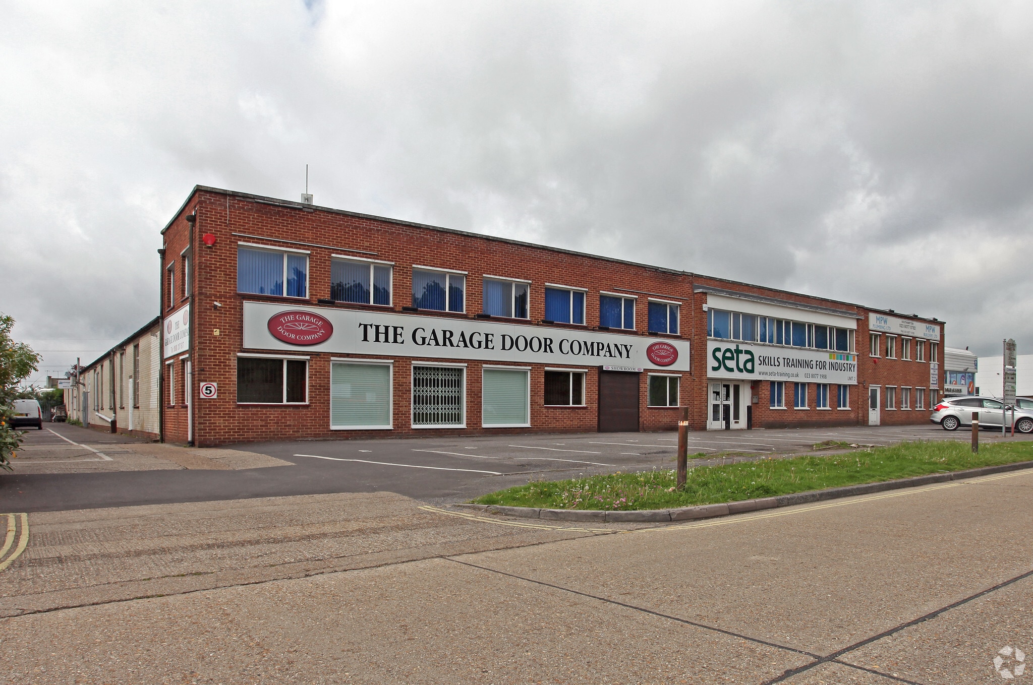 Second Ave, Southampton for sale Primary Photo- Image 1 of 1