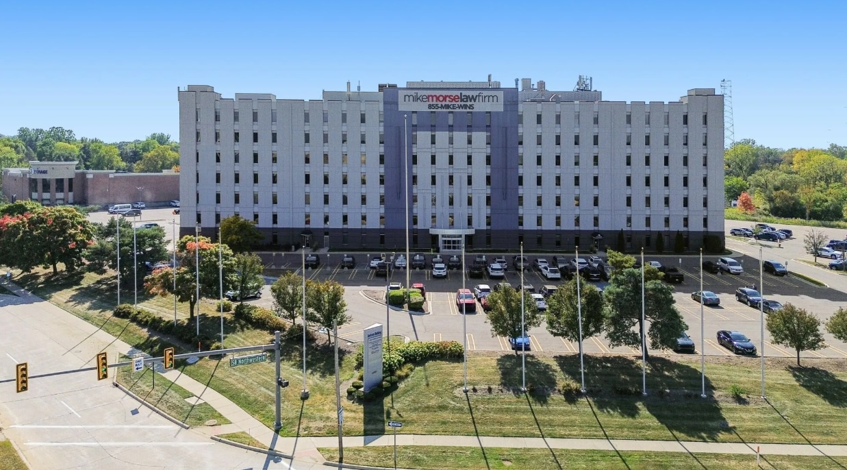 24901 Northwestern Hwy, Southfield, MI for lease Primary Photo- Image 1 of 8