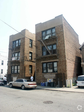 More details for 864 E 221st St, Bronx, NY - Multifamily for Sale