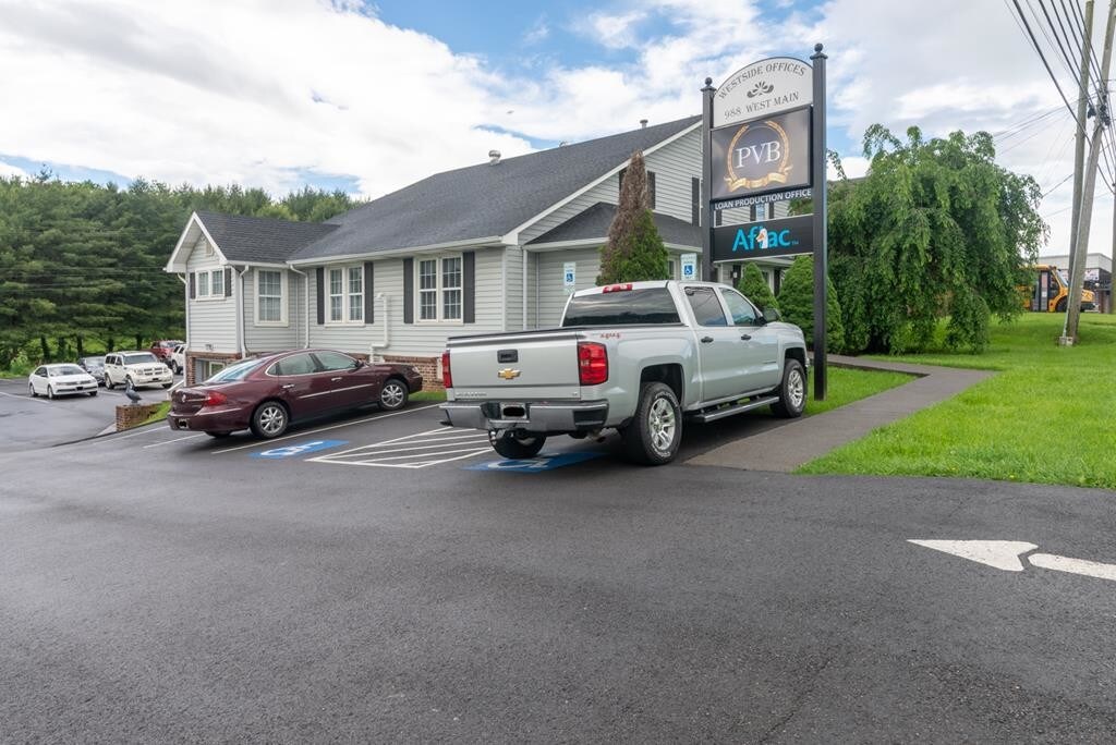 988 W Main St, Abingdon, VA for sale Primary Photo- Image 1 of 1