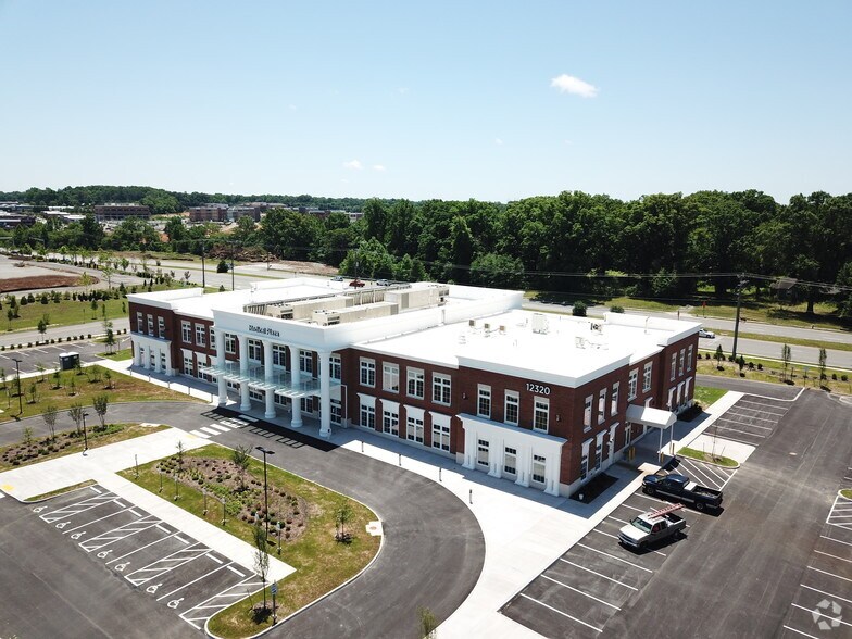 12320 W Broad St, Richmond, VA for sale - Building Photo - Image 1 of 1